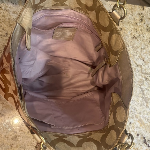 Coach handbag - Picture 2 of 3